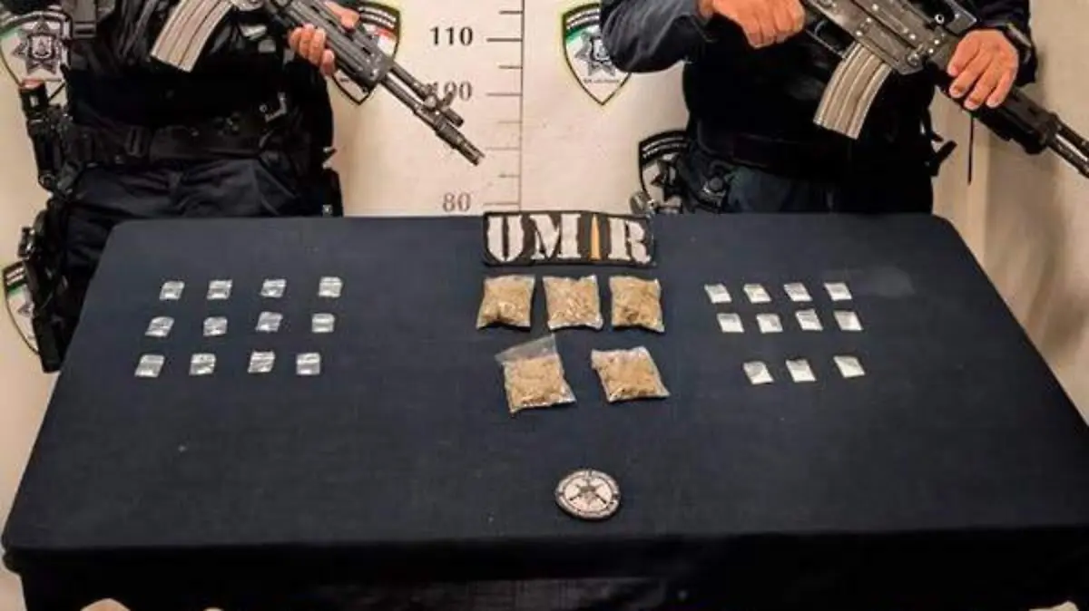 Aseguran drogas en el mercado República