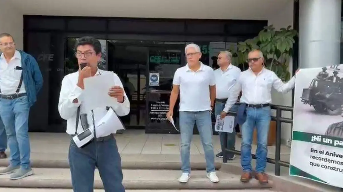 Protesta de jubilados CFE
