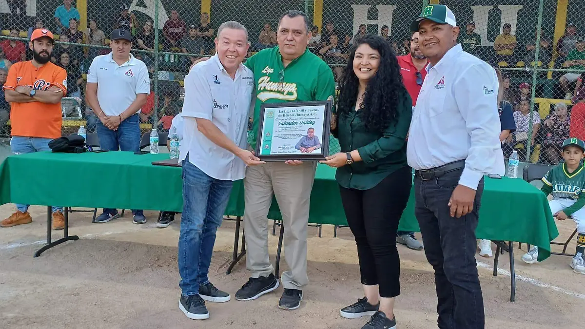 honores-homenaje-beisbol