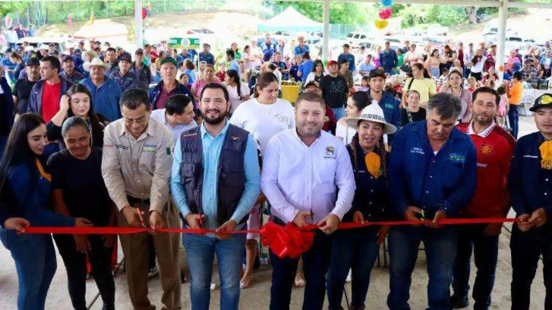 inaugura-alcalde-badiraguato