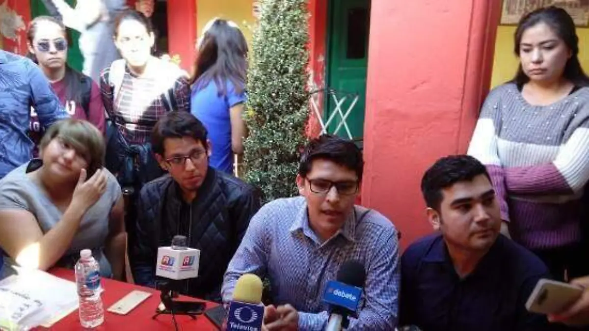 JOVENES