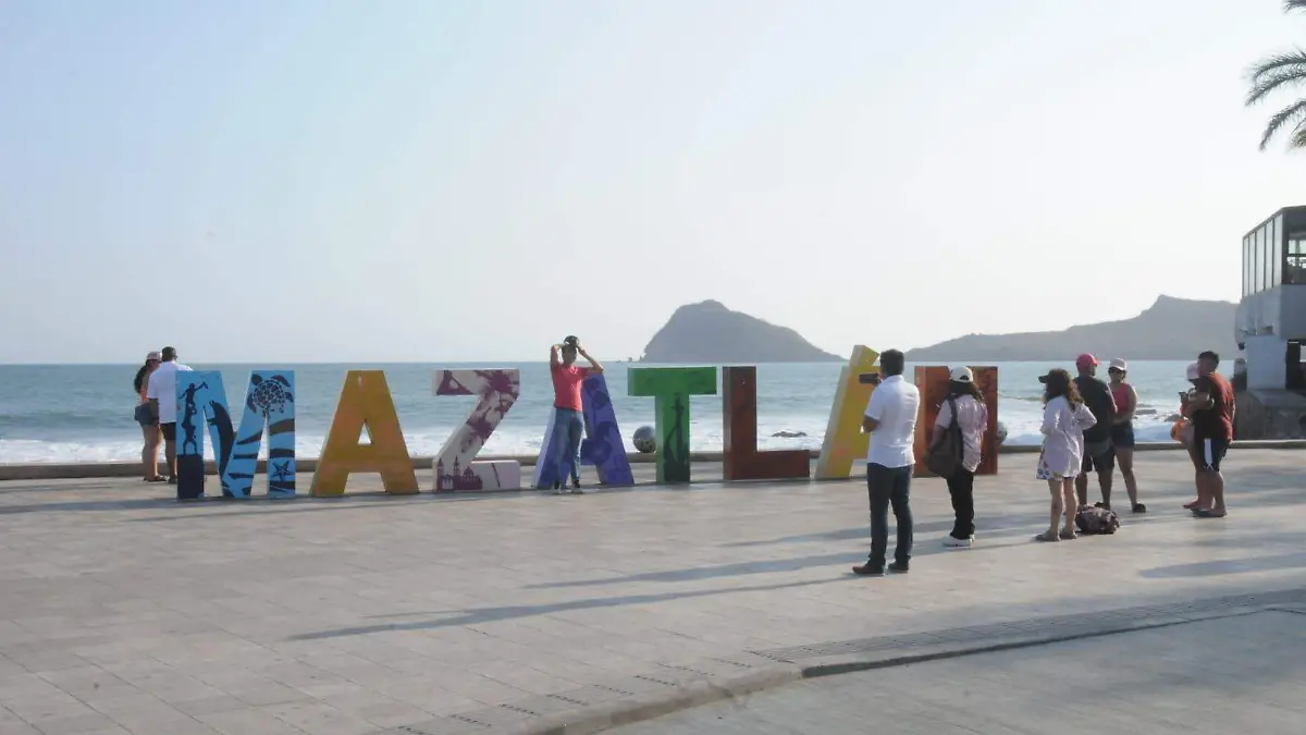 conoce-el-malecon-de-mzt