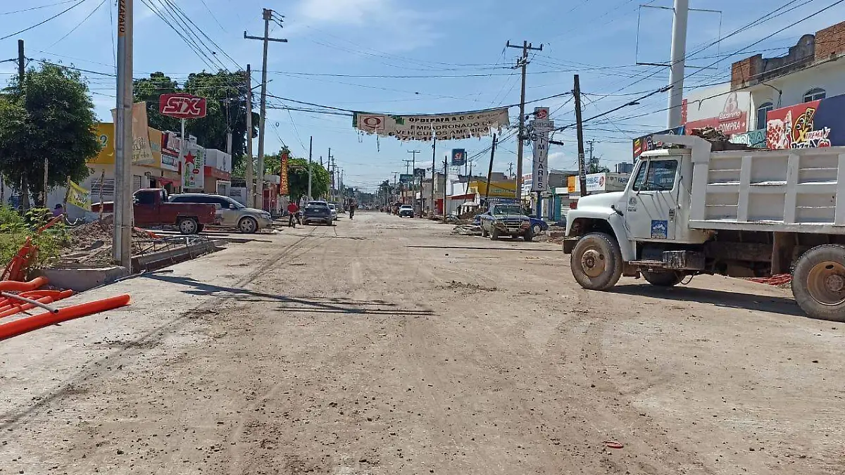 Reparación de la avenida Álvaro Obregón va lenta por falta de personal