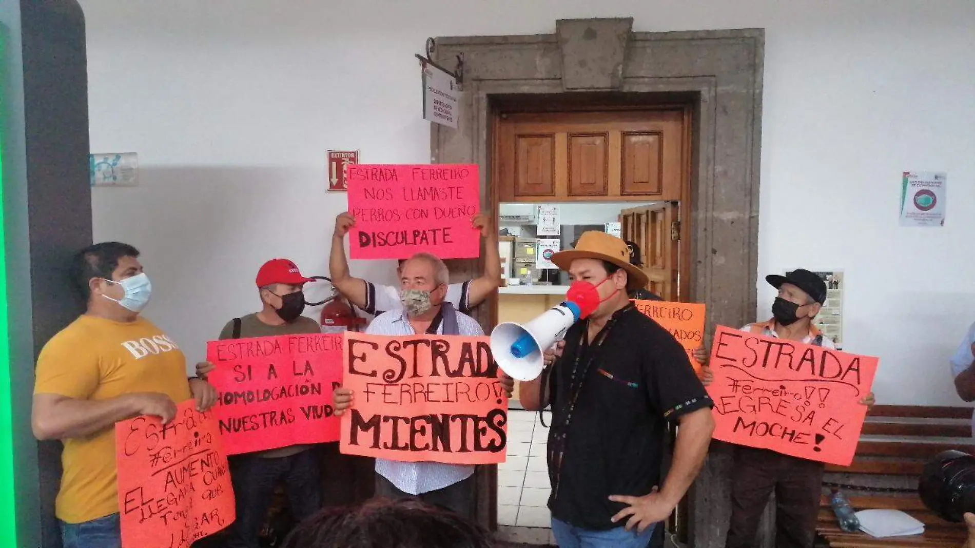 se-manifiestan-policias-en-el-ayuntamiento