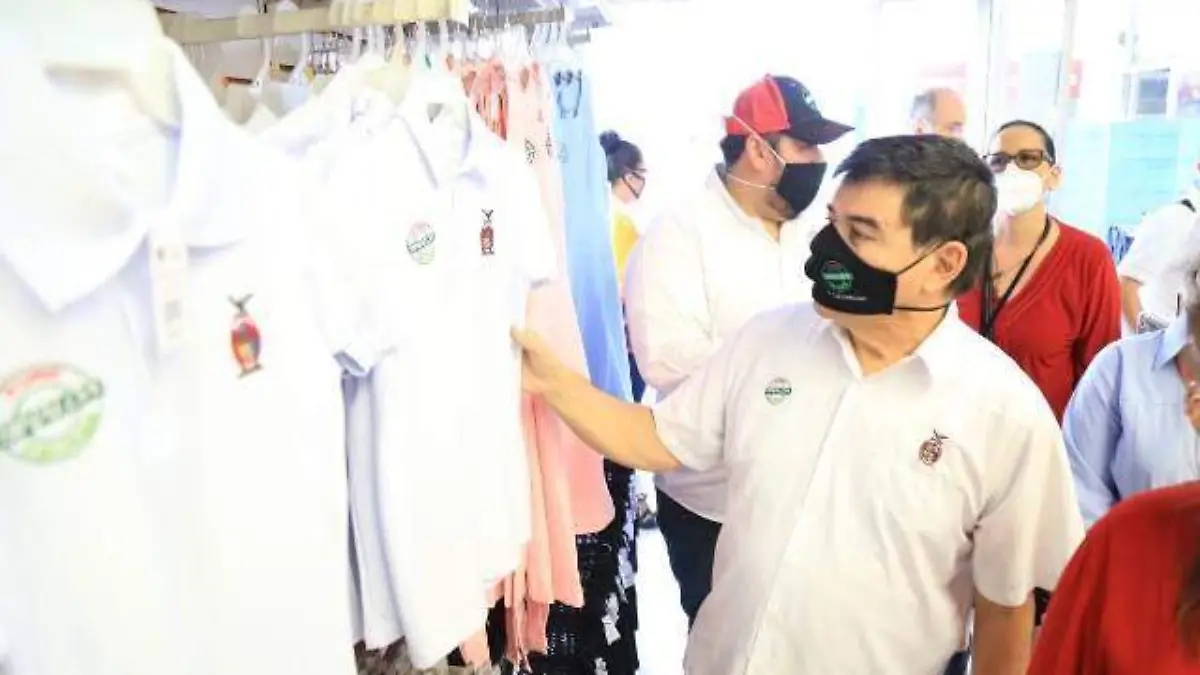 convocatoria para programa de Uniformes y Útiles Escolares1 