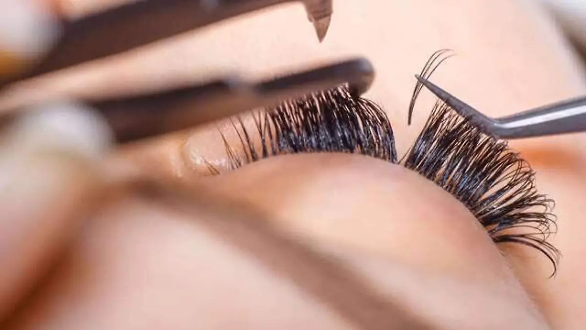 pestañas-mujer-postizas