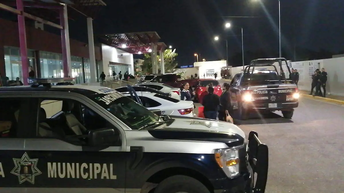 policia-baleado-hospital-de-la-mujer
