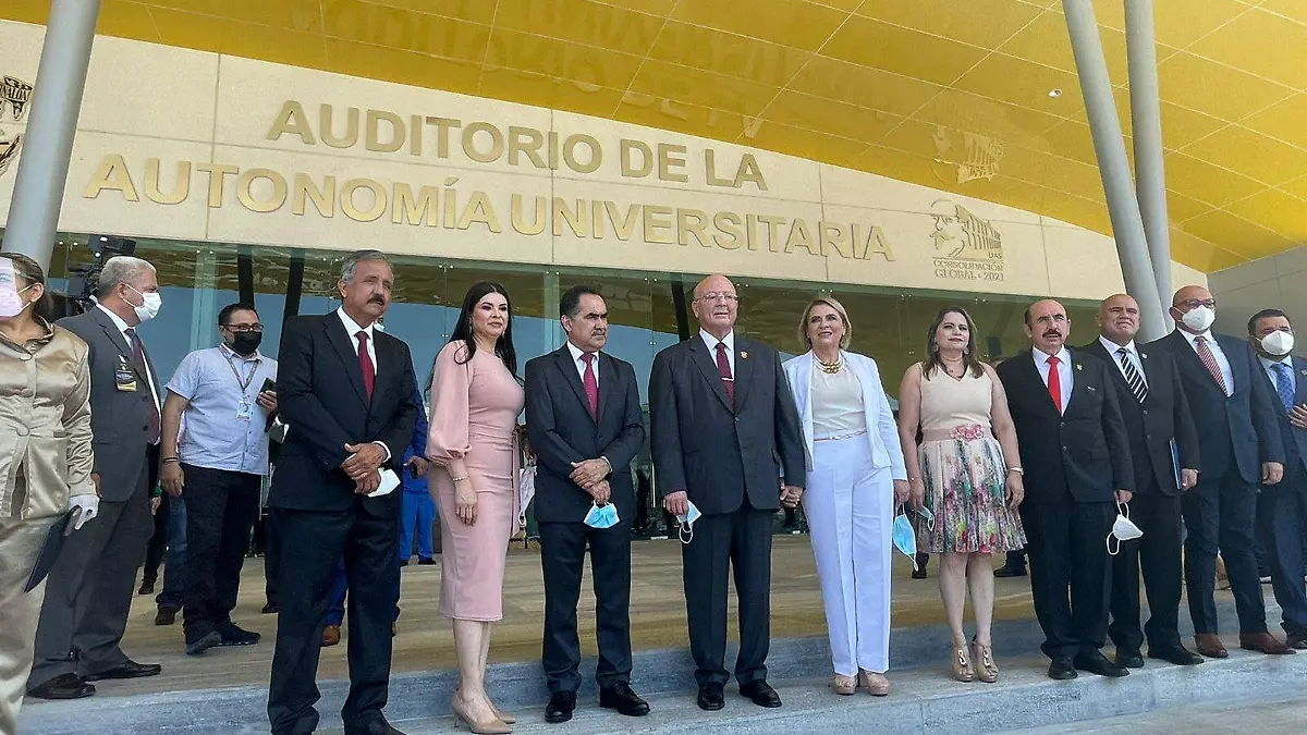 Jesús-Madueña-asume-la-rectoría-de-la-UAS