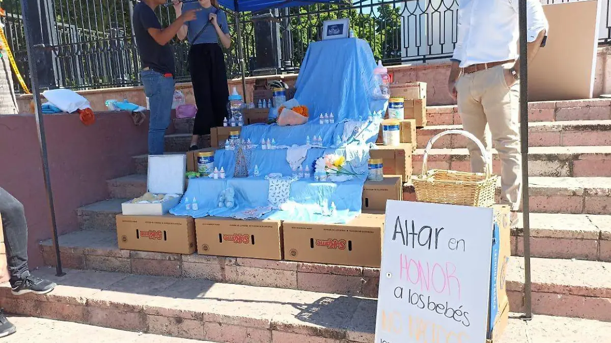 altar-en-catedral-a-bebes-no-nacidos