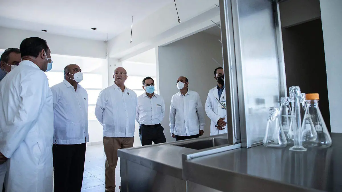 -Inauguración-del-centro-de-ciencias-de-la-salud-de-la-UAS3-