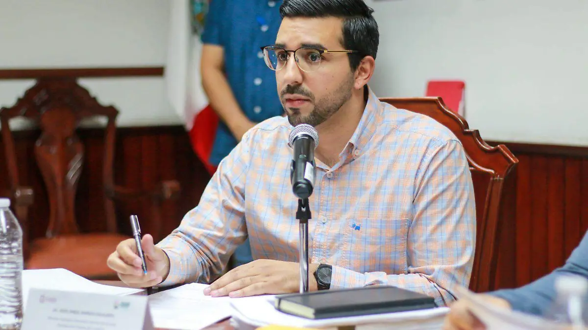 angel-burgos-escalante