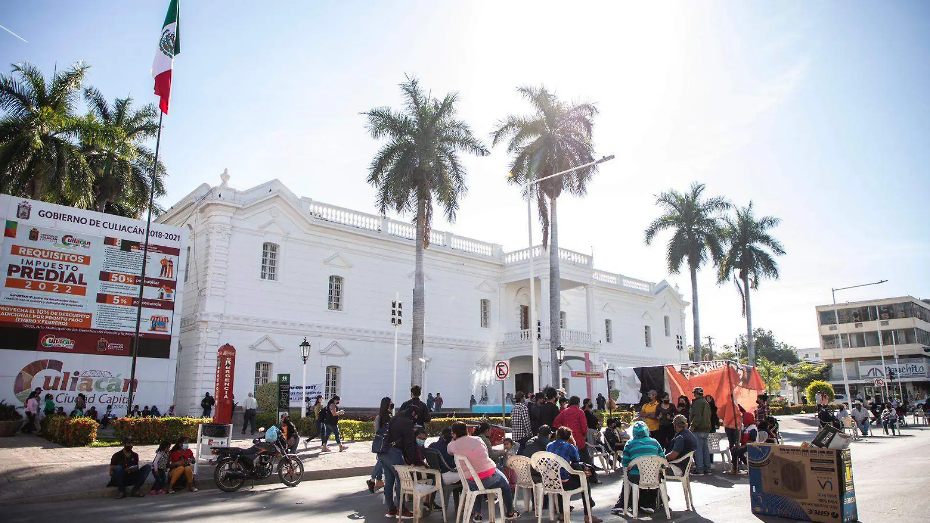 pepnadores-plantados-en-ayuntamiento