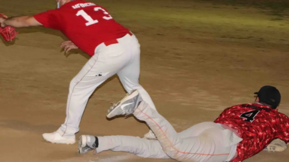 Carlos Sandino softbol