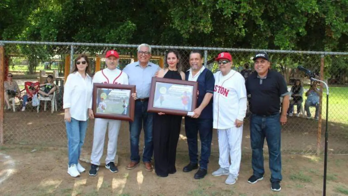 inauguran-liga-softbol