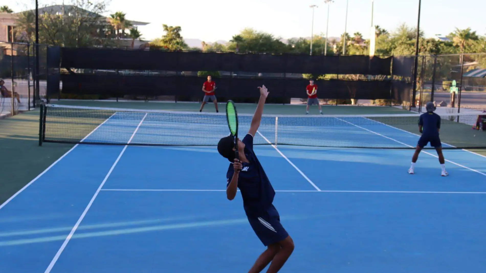 tenis-de-campo-aguilas