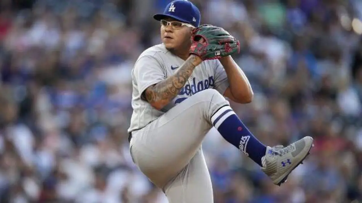 julio-urias