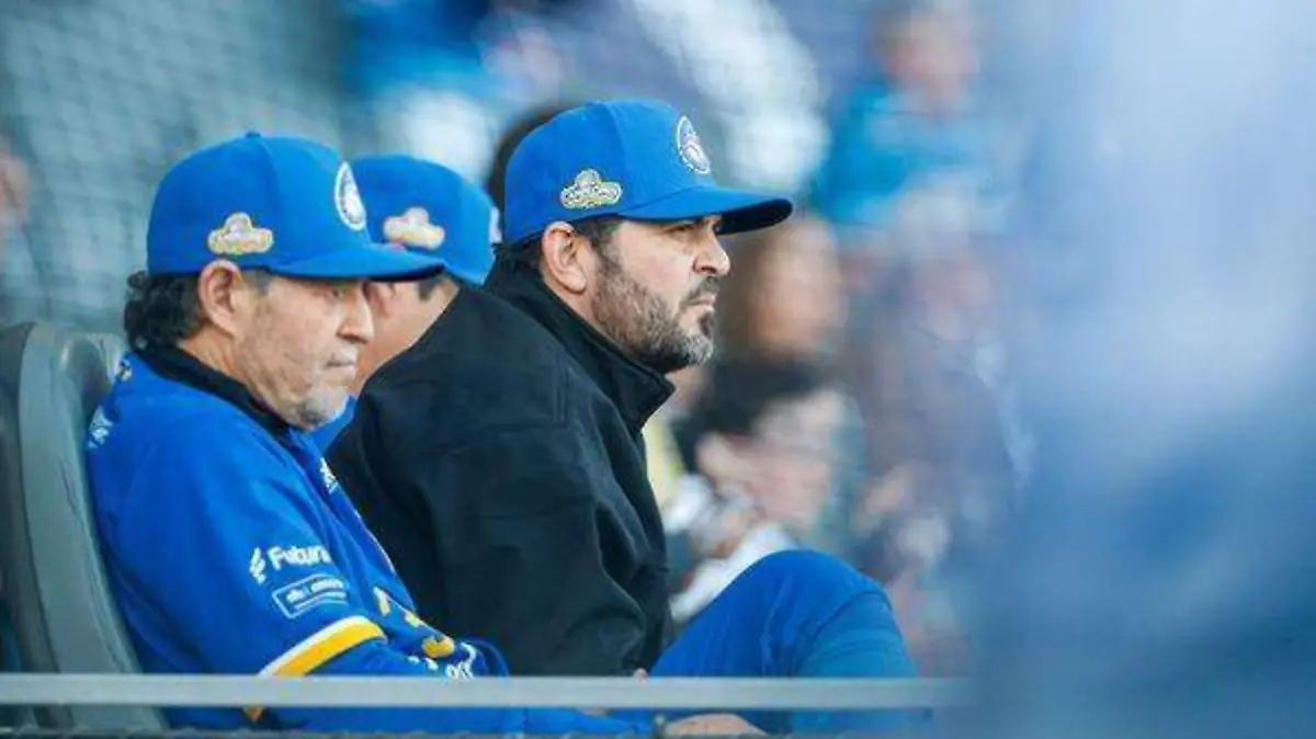 ratifica-charros-a-gil-velazquez-como-manager2.