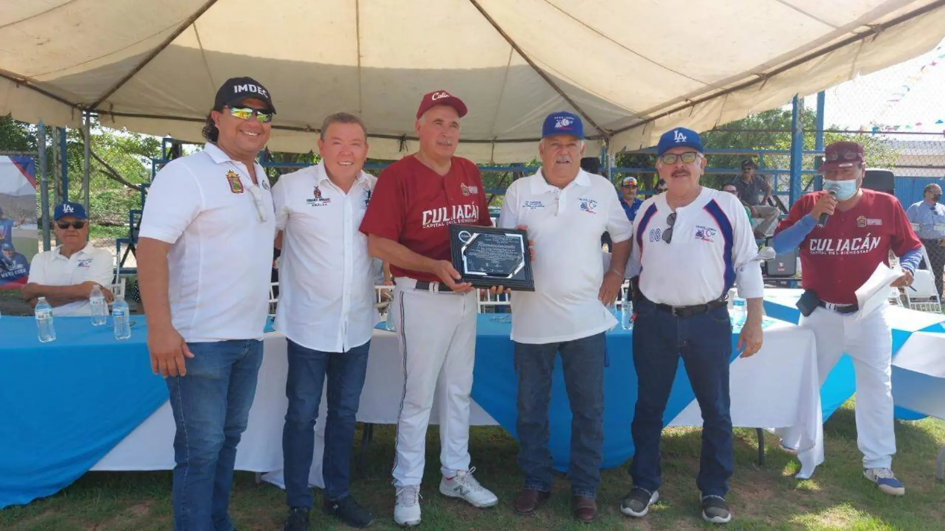 reconocen-a-jorge-bojorquez-en-el-beisbol-60-y-mayores