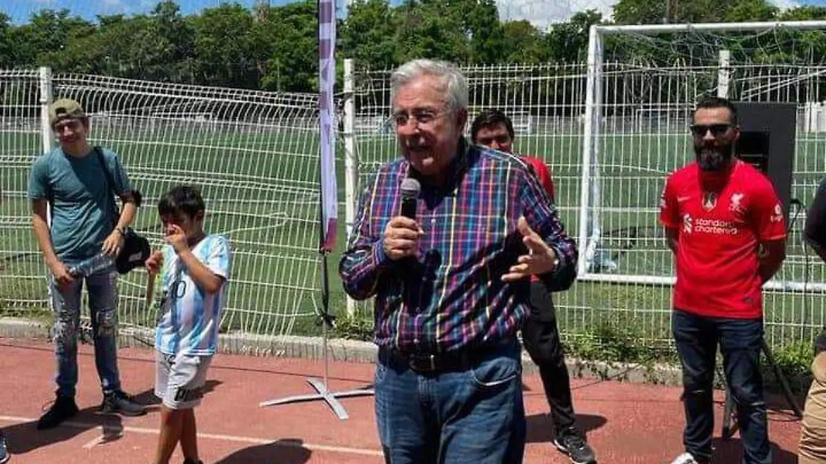 gobernador-premia-a-las-campeonas-femeniles-de-futbol