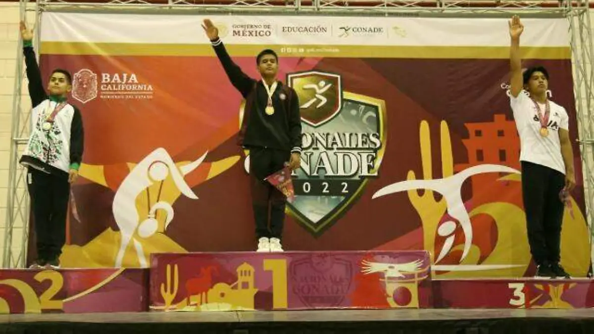 podium-salvador-valle