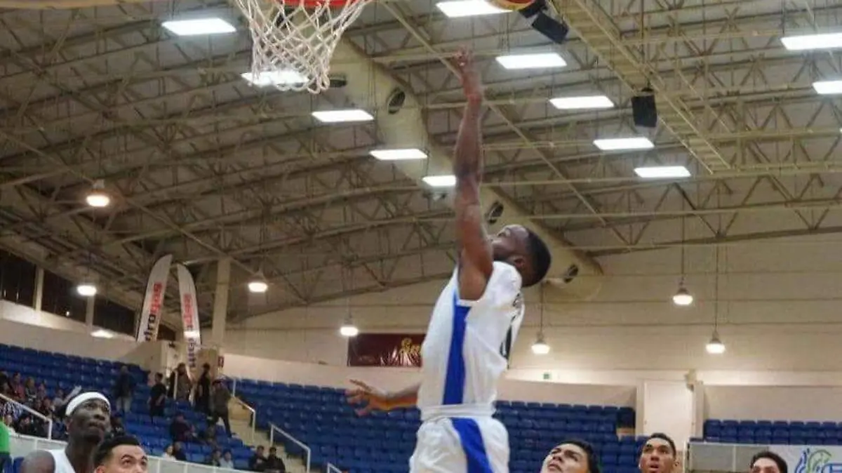 halcones-divide-la-seire-ante-caballeros