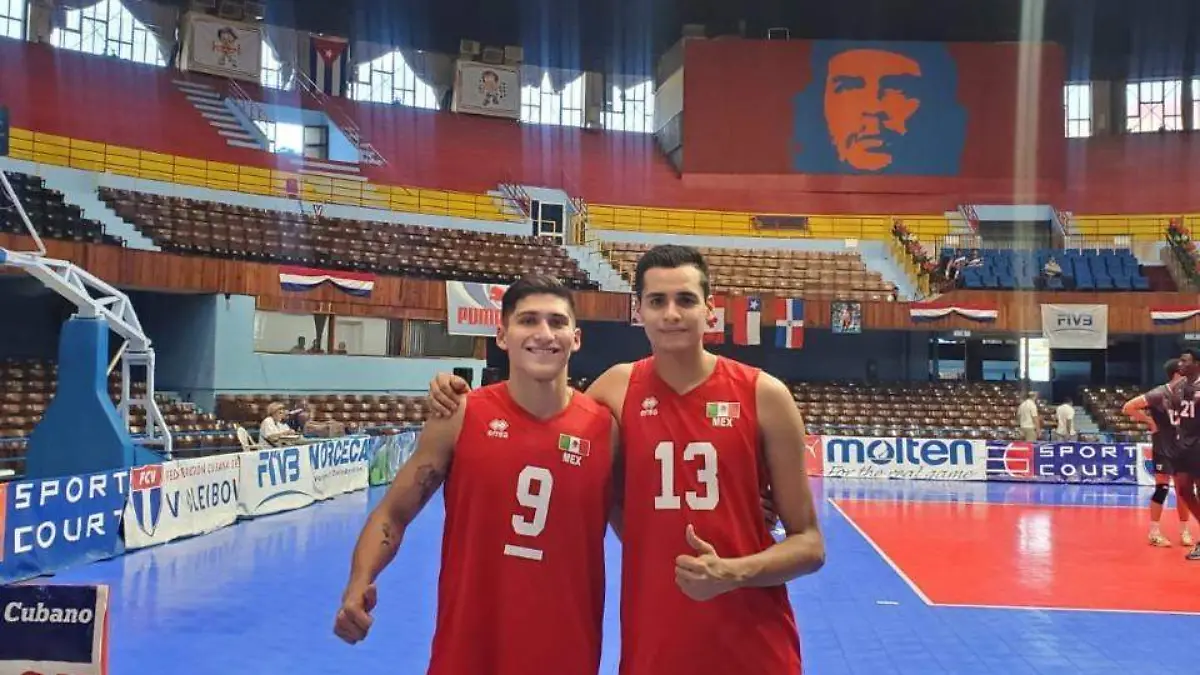 Contento el rector con los galardones de atletas de la UAS