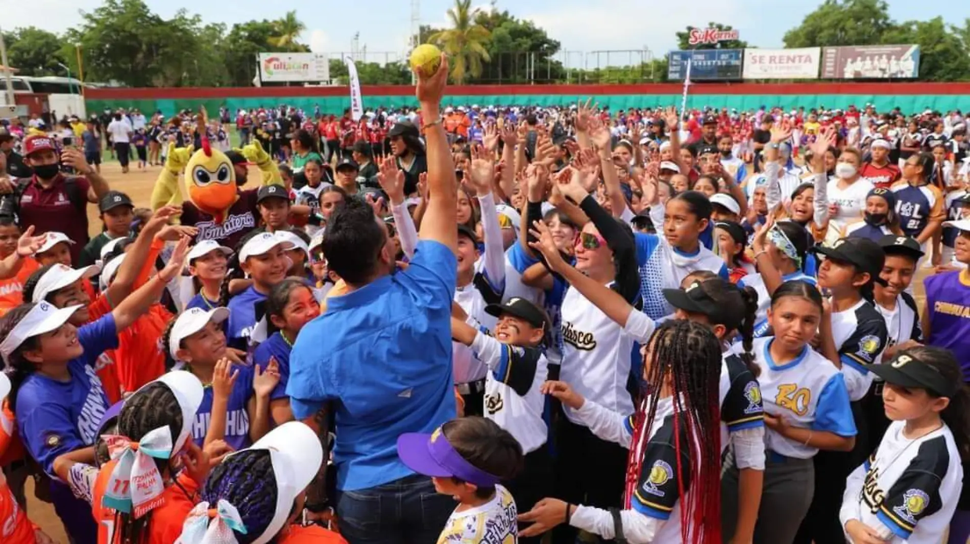 inauguracion-de-nacional-de-softbol