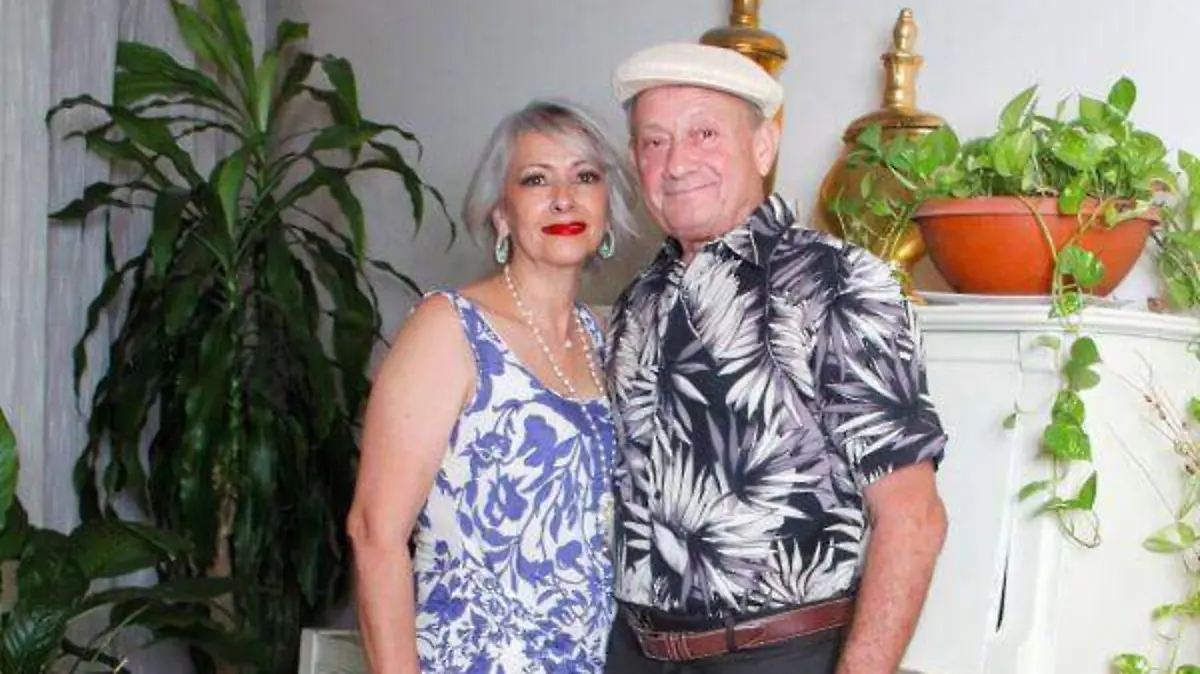 e8b74126-350e-4a3d-88c3-98cf9aa3e9c9