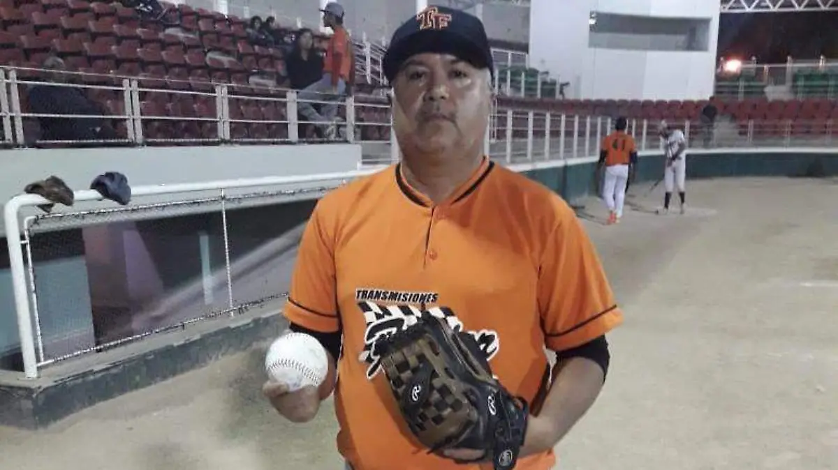 f4476415-2df7-4245-887a-df9d6d11f154