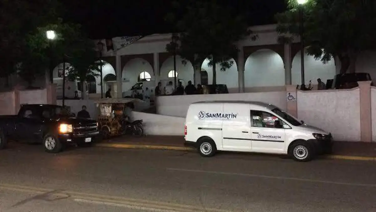 2fe0d6d6-c6c5-406a-a448-303907b4ae82