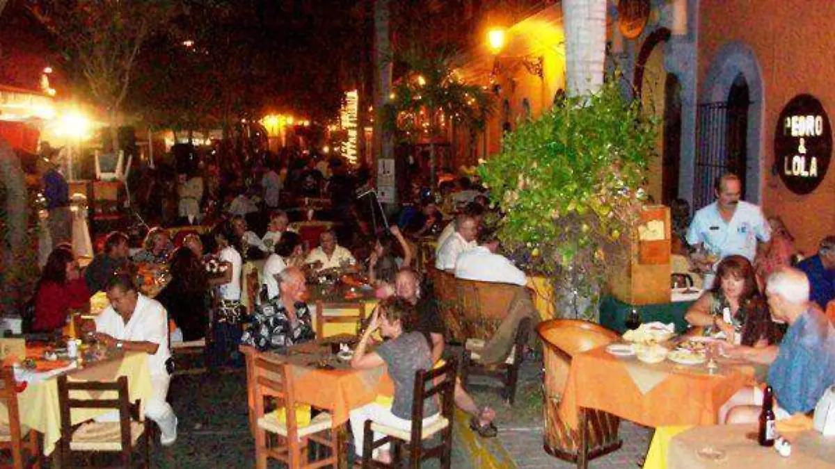 Mazatlan-Pedro-y-Lola-Restaurante-1-2010