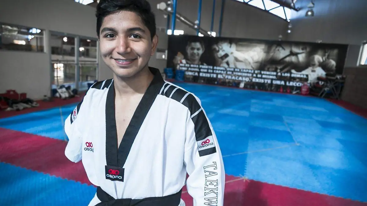 b6a18659-c787-4f7b-8b93-62ef391e295c