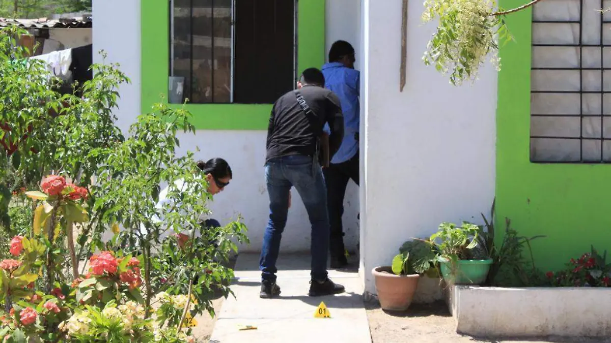 e2a55f18-a3d8-463d-aacb-01aa1c347f9f