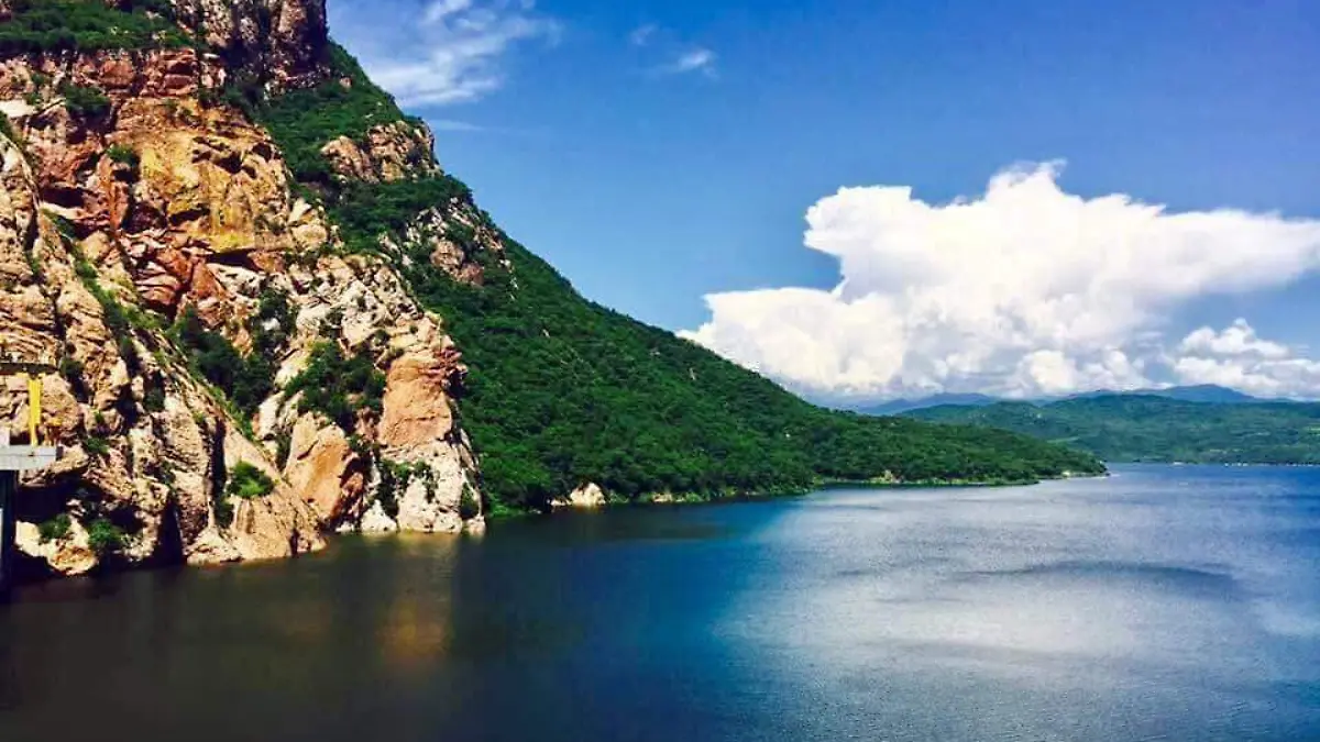 presa-huites-choix-sinaloa-mexico