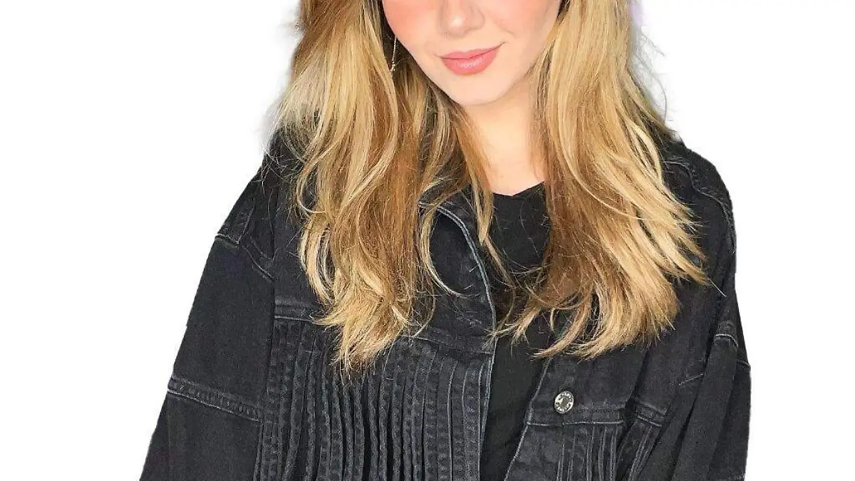  yoanna-salazar-cantante