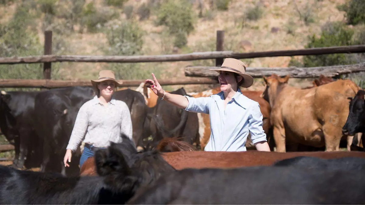 Mujeres-campo-ganaderia-ranchos