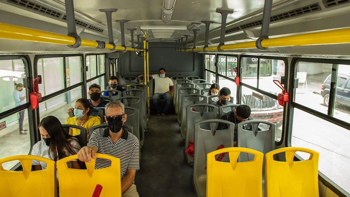 interior-camion-urbano