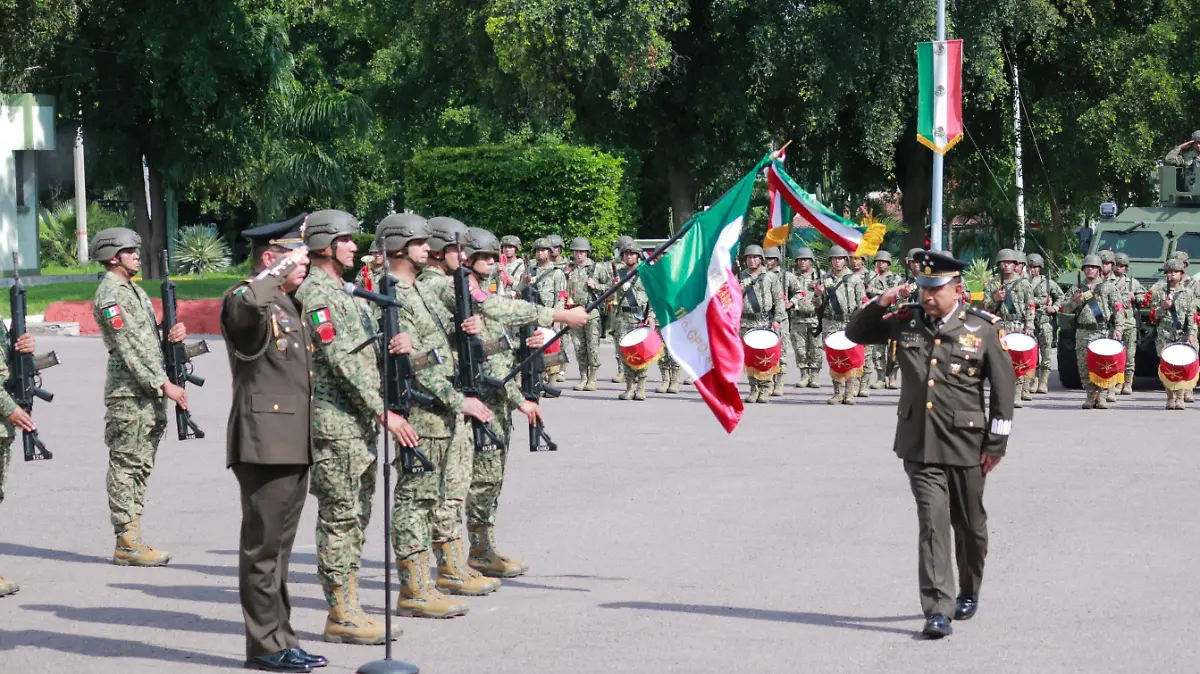 toma-protesta-militar