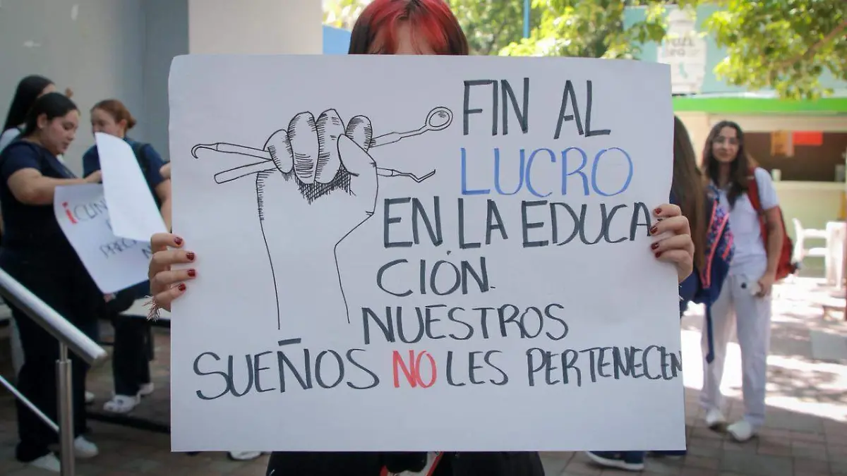 manifestacion-odontologia-uas