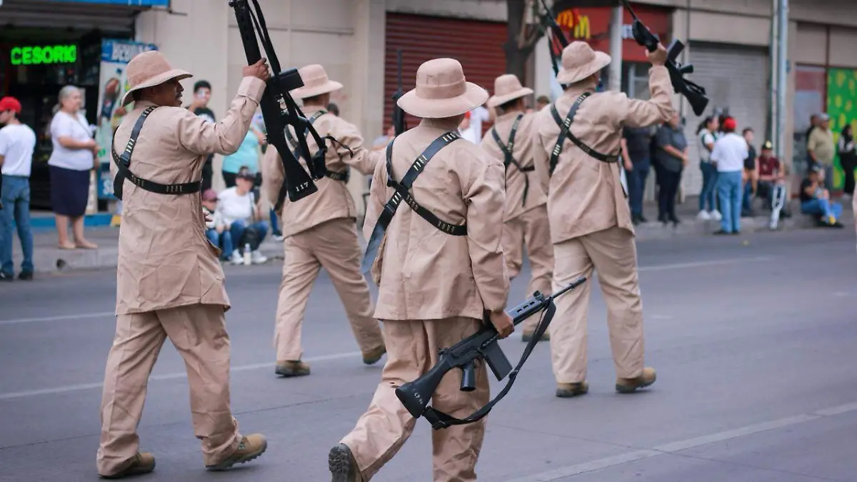 revolucionarios-culiacan-desfile