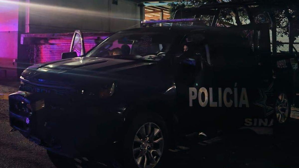 Atacan a balazos a conductor en la Álvaro Obregón; abandona auto baleado en Guadalupe