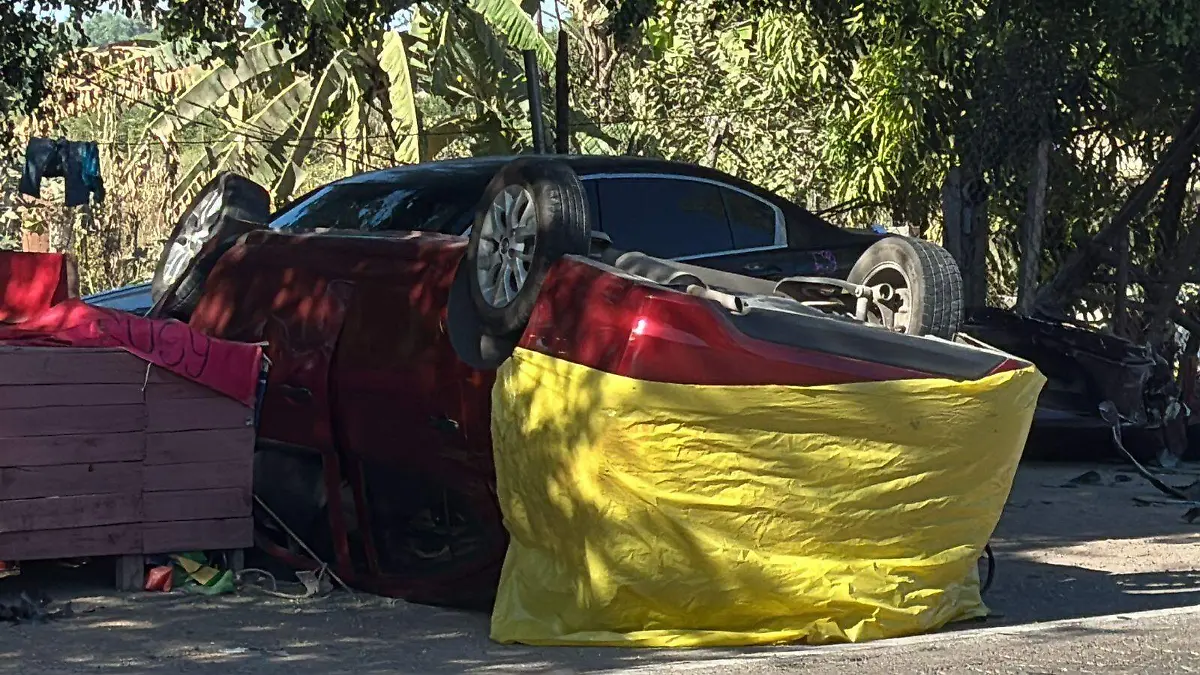 Accidente-volcadura-altata2