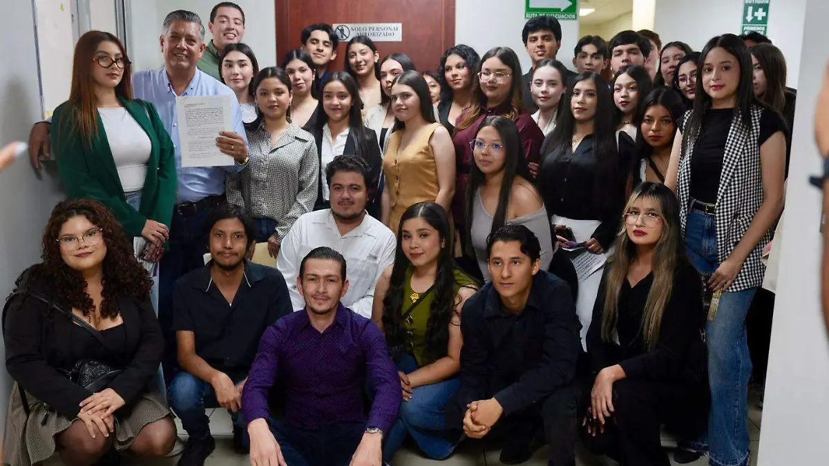 Estudiantes-uas