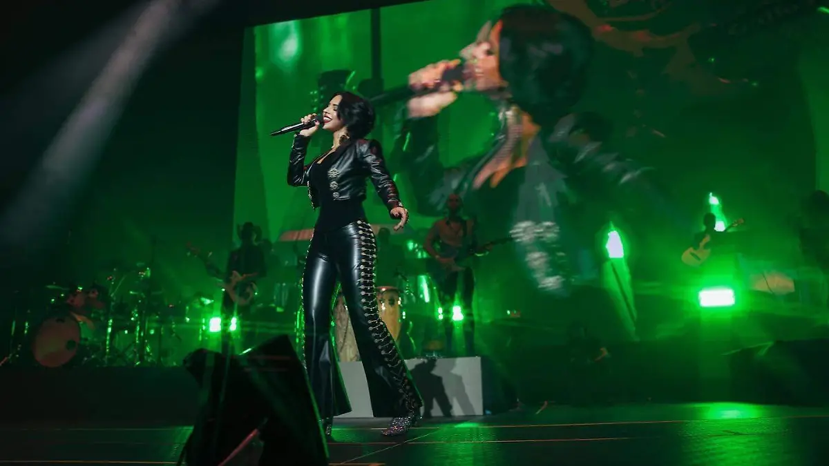 Angela-aguilar
