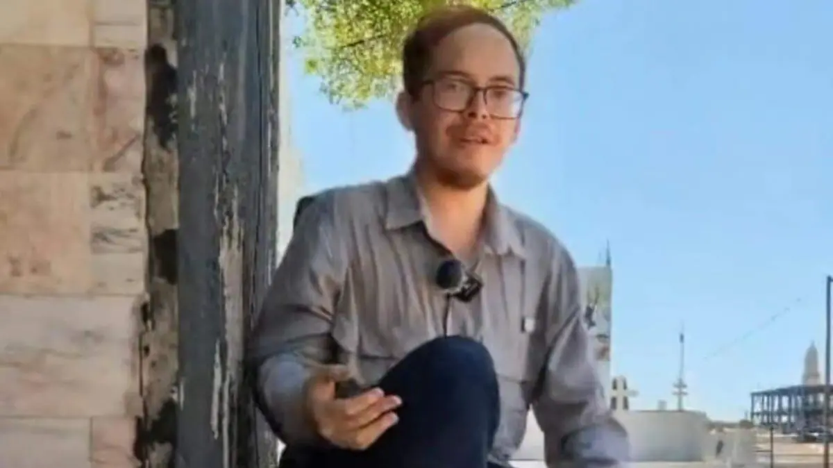 Erick Quintero cuenta atraves de tiktok cuenta historias que habitan en los panteones