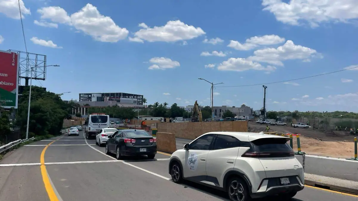 Comercios del bulevar Pedro Infante resienten los trabajos del nuevo puente frente al Congreso2