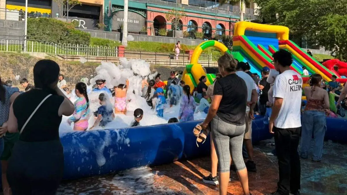 agua fest familias