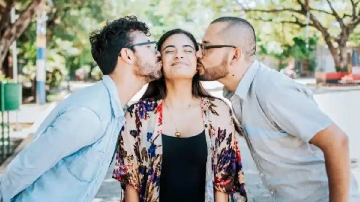 beso de tres