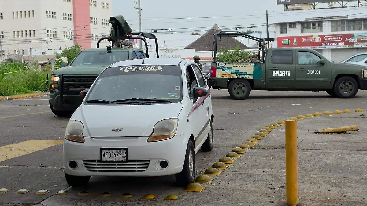 Localizan a taxista desaparecido en un baldió de Culiacán