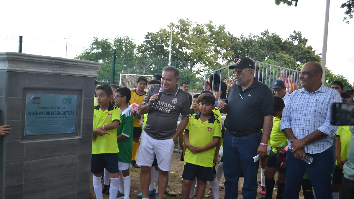 El campo lleva el nombre de Rubén Martín García Castelán